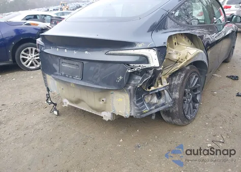 2024 Tesla Model 3 Long Range Dual Motor All-Wheel Drive/Rear-Wheel Drive z USA, uszkodzony, nr VIN 5YJ3E1EA4RF868281